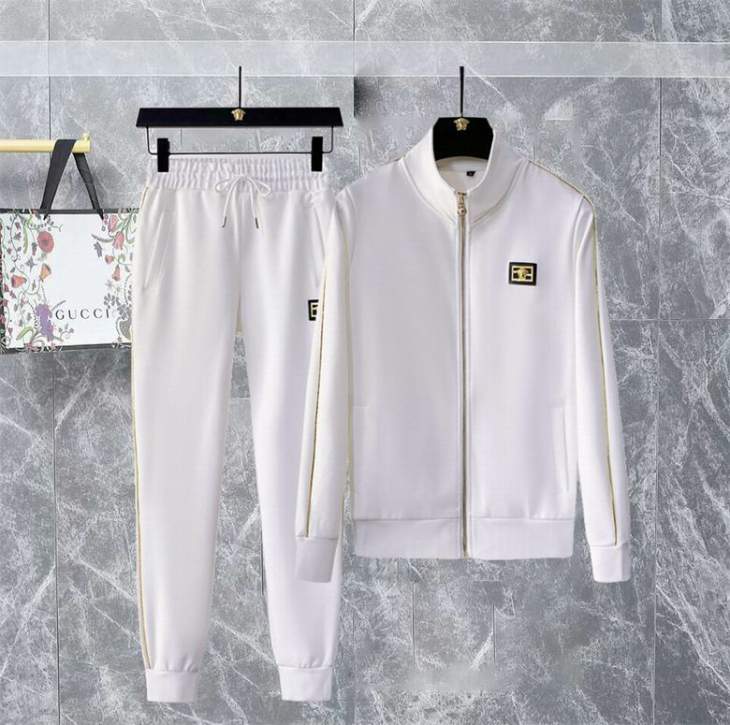 Picture of Versace Sweater Suits _SKUVersaceM-4XL12yn0842871